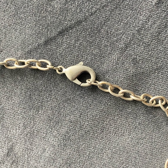 Vintage looking wood and silver bead necklace - Picture 4 of 4